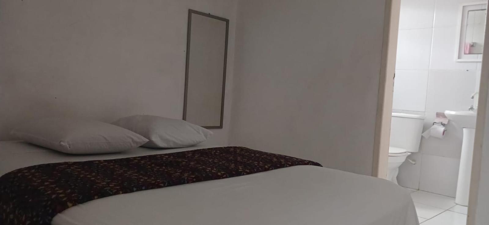 Acacia Hotel Лагуна Екстер'єр фото